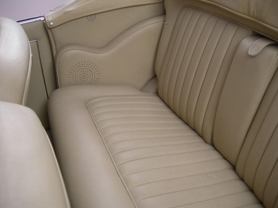 Интерьер Delahaye 135 M Drophead Coupe par Figoni & Falaschi 1947 года  (фото 7 из 14)